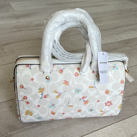 Coach Rowan Satchel & Wristlet - Picture 3 of 9